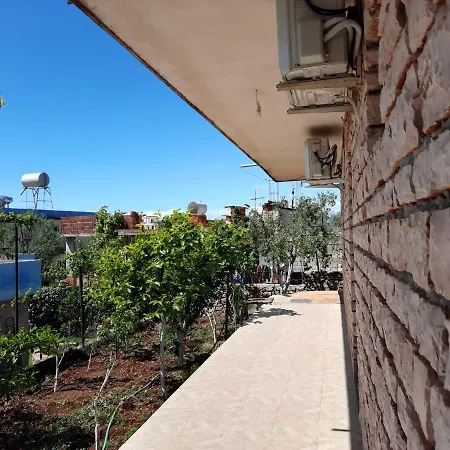 Ardiano Holiday home
